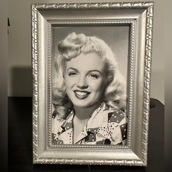 Other - Framed Marilyn Monroe Image